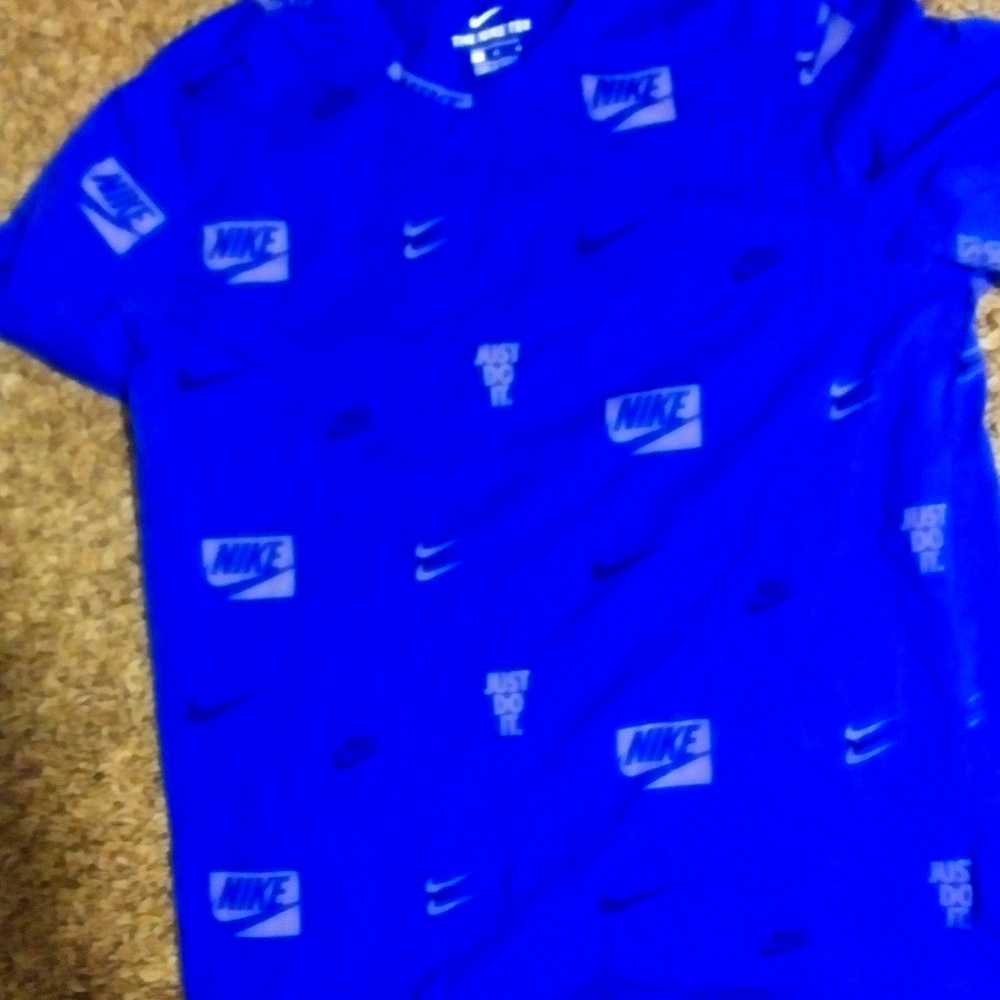 Nike shirt
